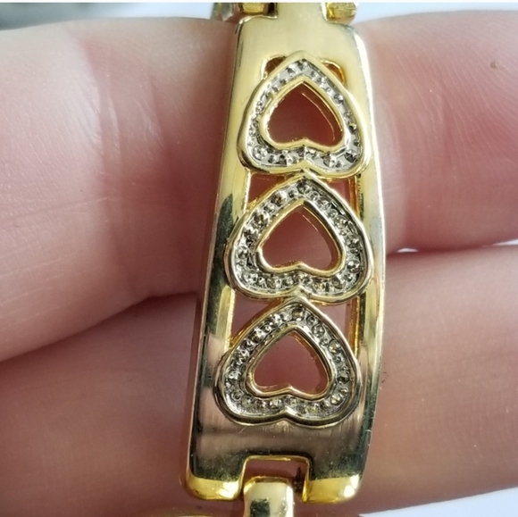 Heart watch gold tone ladies wristwatch - Picture 3 of 8